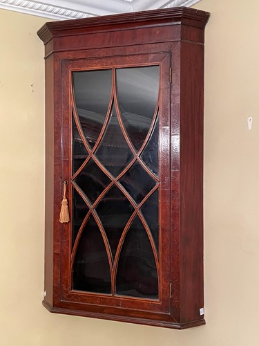 Lot 465 - A George III mahogany and burr elm hanging...