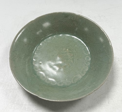 Lot 4 - A Chinese Longquan celadon-glazed mallow bowl, Southern Song Dynasty (1127-1279)