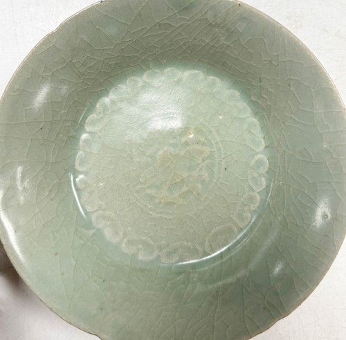 Lot 4 - A Chinese Longquan celadon-glazed mallow bowl, Southern Song Dynasty (1127-1279)