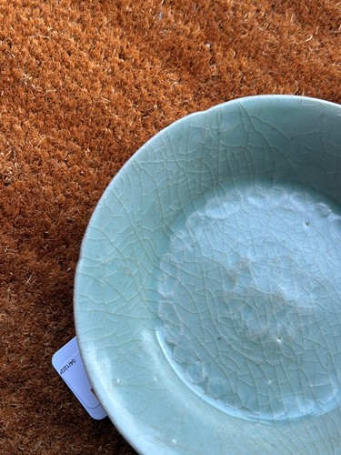 Lot 4 - A Chinese Longquan celadon-glazed mallow bowl, Southern Song Dynasty (1127-1279)