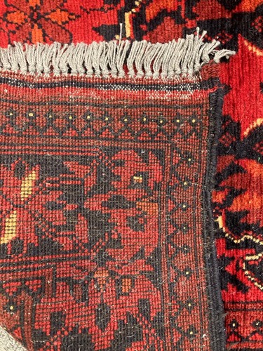 Lot 488 - A good Ersari runner, late 20th century