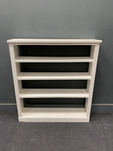 Lot 372 - A white painted open bookshelf 113 x 104 x 25cm