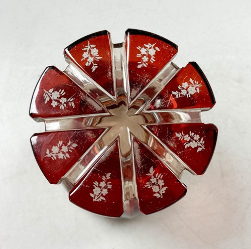 Lot 340 - A pair of Bohemian ruby flash cut goblets and covers, 19th century