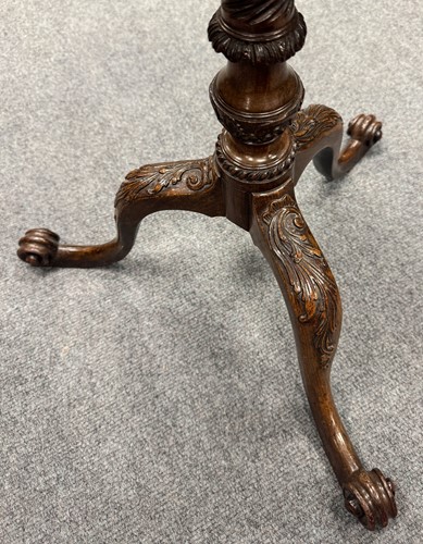 Lot 489 - An early George III carved mahogany kettle stand