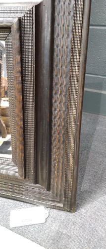 Lot 267 - A Dutch ripple moulded picture frame, 17th century