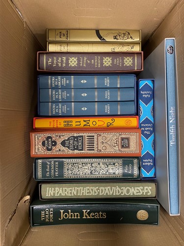 Lot 158 - A collection of Folio Society books on poetry...