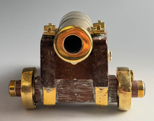 Lot 603 - A small bronze signalling cannon, early 20th century