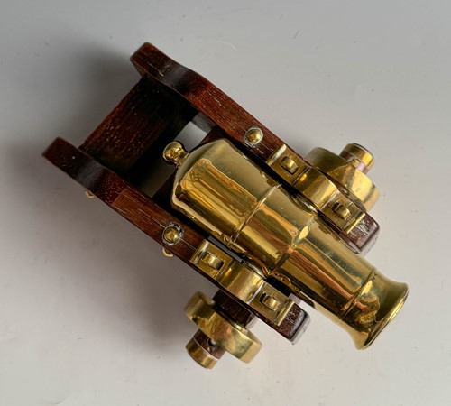 Lot 603 - A small bronze signalling cannon, early 20th century