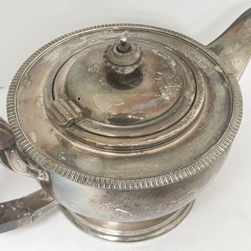 Lot 546 - A George VI silver teapot