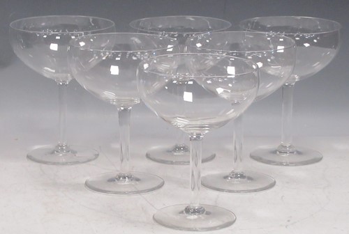 Lot 27 - A set of six large 1920s style champagne...