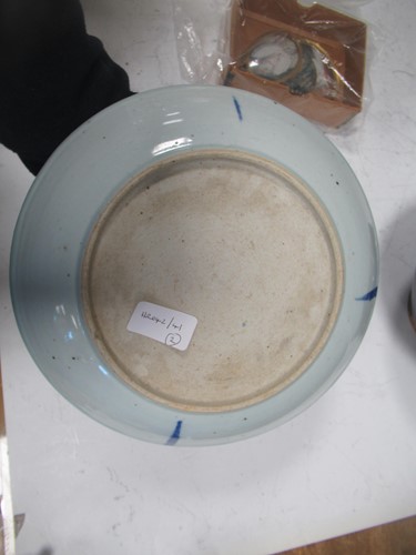 Lot 17 - Chinese blue and white dish painted with a...