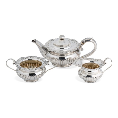 Lot 540 - A George V silver 3-piece bachelor's tea set