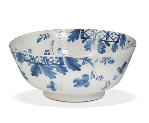 Lot 469 - A tin glazed blue and white bowl, possibly Lambeth, 18th century