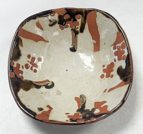 Lot 63 - John Maltby (1936-2020), a small stoneware dish