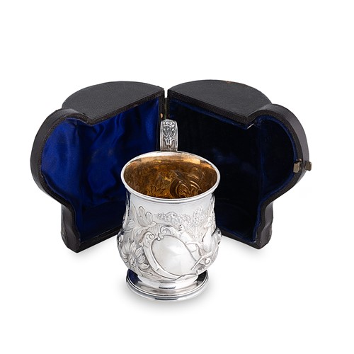 Lot 466 - A cased George IV silver Christening mug