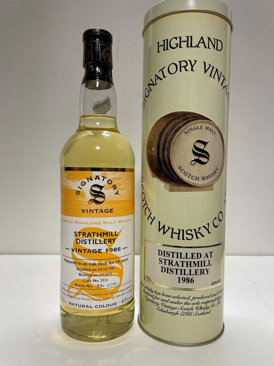 Lot 147 - Strathmill 1986 Signatory Highland Single Malt Scotch Whisky