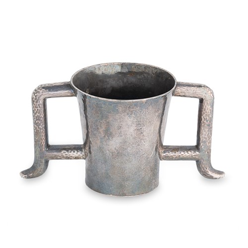 Lot 601 - Edinburgh - An early 20th century silver Art Nouveau two handled drinking vessel