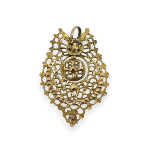 Lot 72 - An openwork fancy pendant