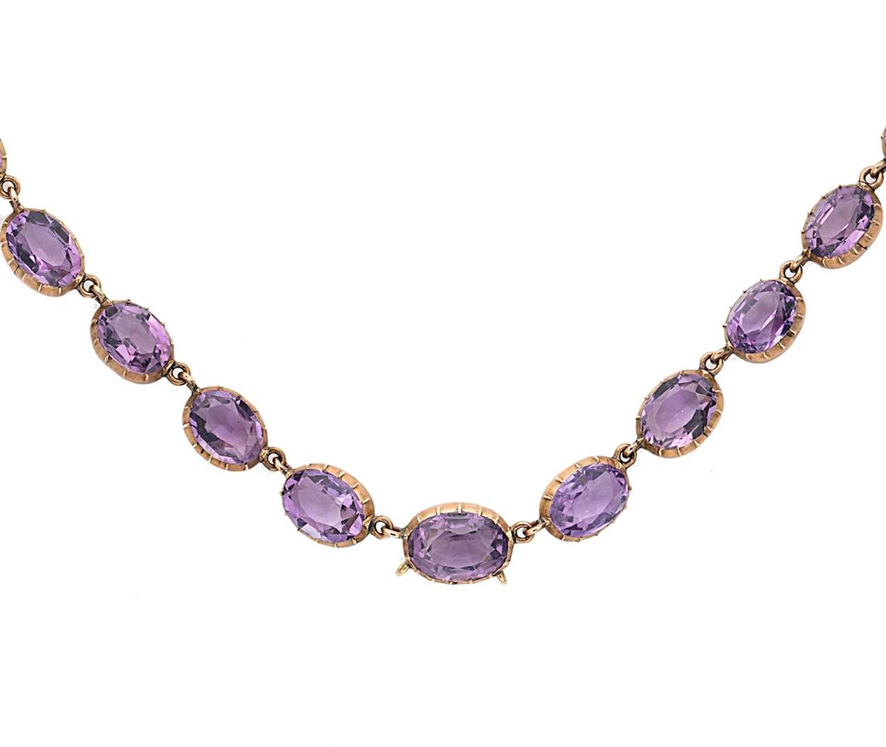 Lot 71 - An amethyst rivière necklace