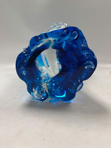 Lot 16 - A Murano glass two-part sculpture of a figure diving through a wave