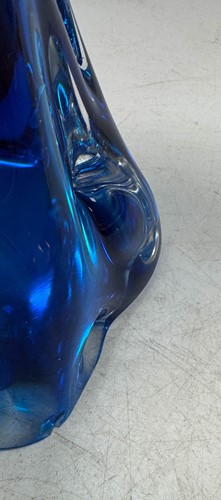 Lot 16 - A Murano glass two-part sculpture of a figure diving through a wave