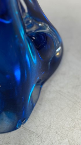 Lot 16 - A Murano glass two-part sculpture of a figure diving through a wave