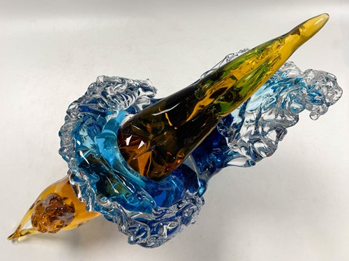 Lot 16 - A Murano glass two-part sculpture of a figure diving through a wave