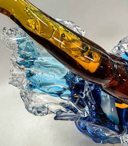 Lot 16 - A Murano glass two-part sculpture of a figure diving through a wave
