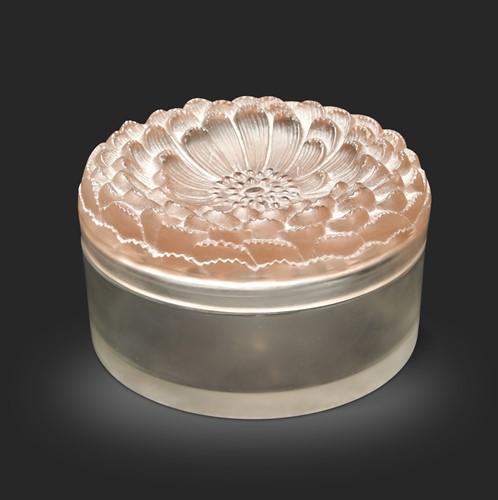 Lot 2 - Dahlia, an R. Lalique frosted and polished glass box and cover, model no. 619