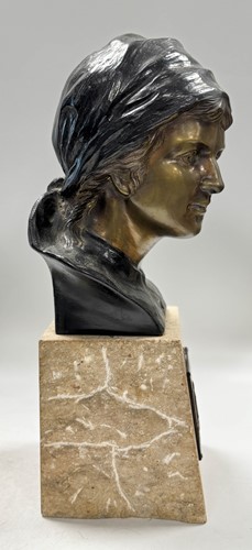 Lot 81 - Attributed to Adolf Joseph (Adolf Josef) Pohl, (1872 -1930), a pair of bronze portrait busts