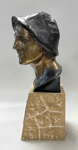 Lot 81 - Attributed to Adolf Joseph (Adolf Josef) Pohl, (1872 -1930), a pair of bronze portrait busts