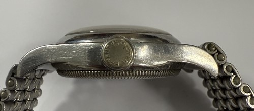 Lot 260 - The Oyster Watch Company - A steel 'Junior Sport' wristwatch
