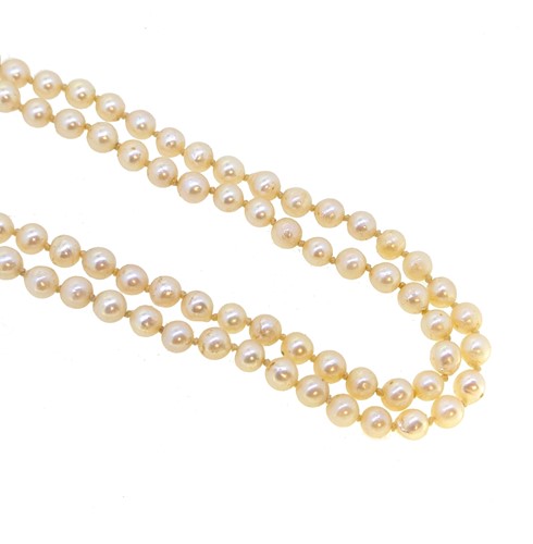 Lot 34 - A double row cultured pearl necklace