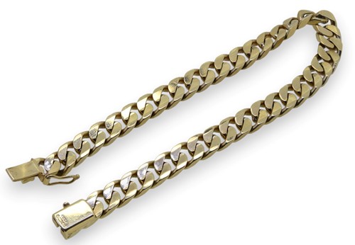 Lot 75 - A 9ct gold bracelet