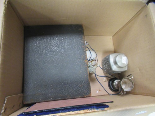 Lot 123 - Box of Games and Collectables; Spade Half...
