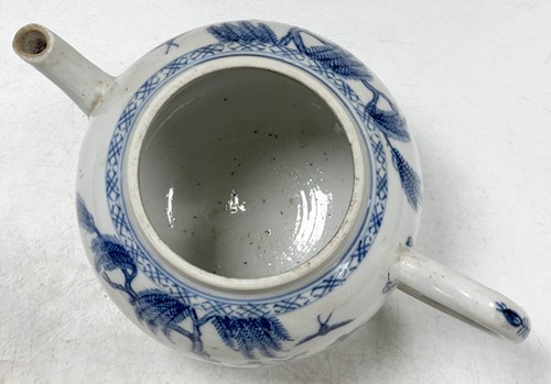 Lot 14 - A Chinese blue and white teapot, Qianlong Emperor, circa 1770