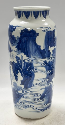 Lot 54 - A Transitional style blue and white vase, modern