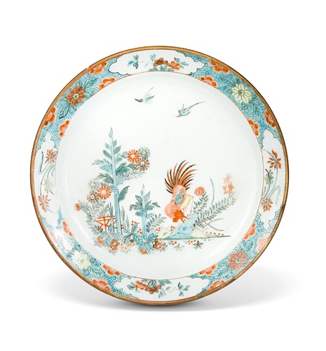 Lot 22 - A Chinese Kakiemon porcelain plate, Qianlong