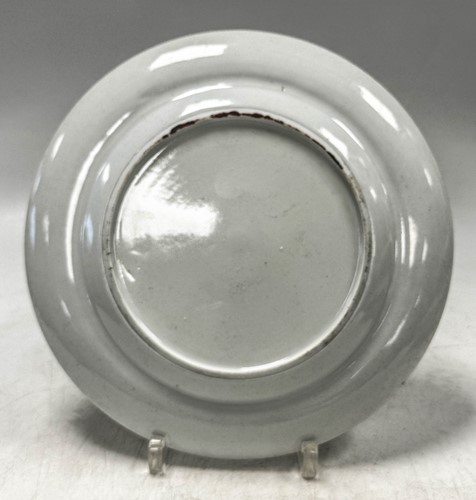 Lot 21 - Five Chinese porcelain export plates