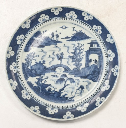 Lot 23 - Fourteen Chinese export blue and white plates, Kangxi and later