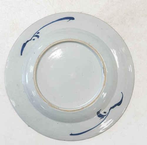 Lot 23 - Fourteen Chinese export blue and white plates, Kangxi and later
