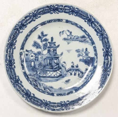 Lot 23 - Fourteen Chinese export blue and white plates, Kangxi and later