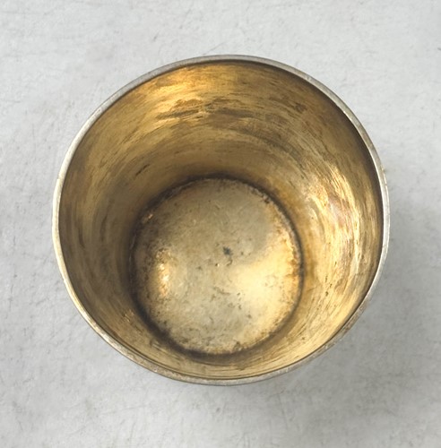 Lot 58 - A Japanese silver beaker, makers mark of Wing Nam, early 20th century