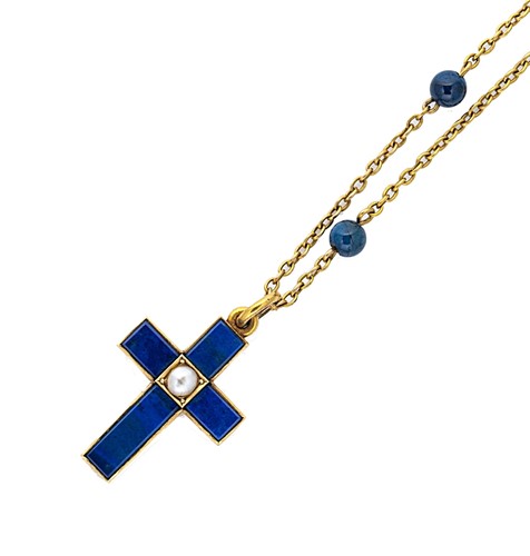 Lot 28 - A lapis lazuli cross pendant and chain