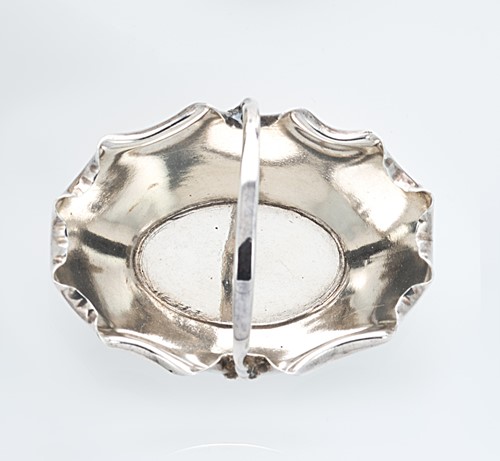 Lot 318 - A Victorian silver novelty pin container