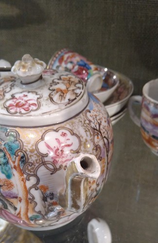 Lot 6 - A group of Mandarin porcelain, 18th century,...