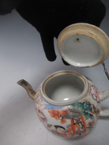 Lot 6 - A group of Mandarin porcelain, 18th century,...