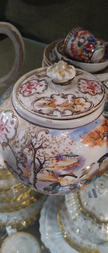 Lot 6 - A group of Mandarin porcelain, 18th century,...