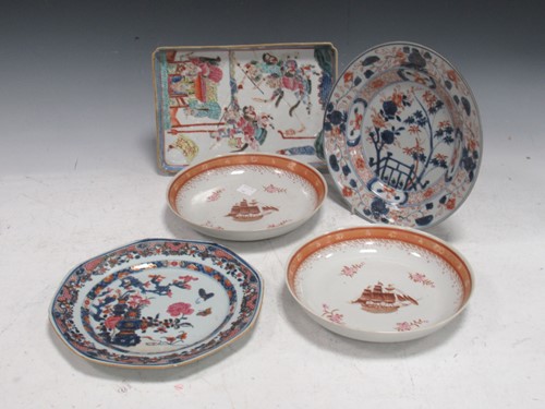 Lot 22 - A pair of Chinese export plates, 19th century,...