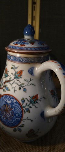 Lot 17 - A Chinese export sparrow beak jug and cover,...